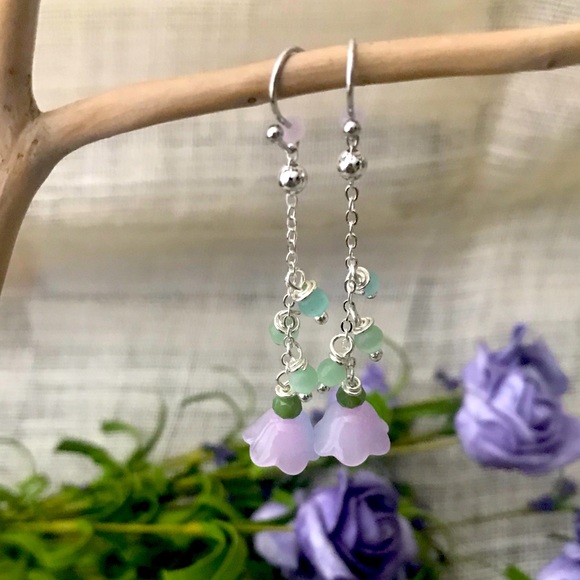 Dangle bell flower earring - Picture 1 of 4